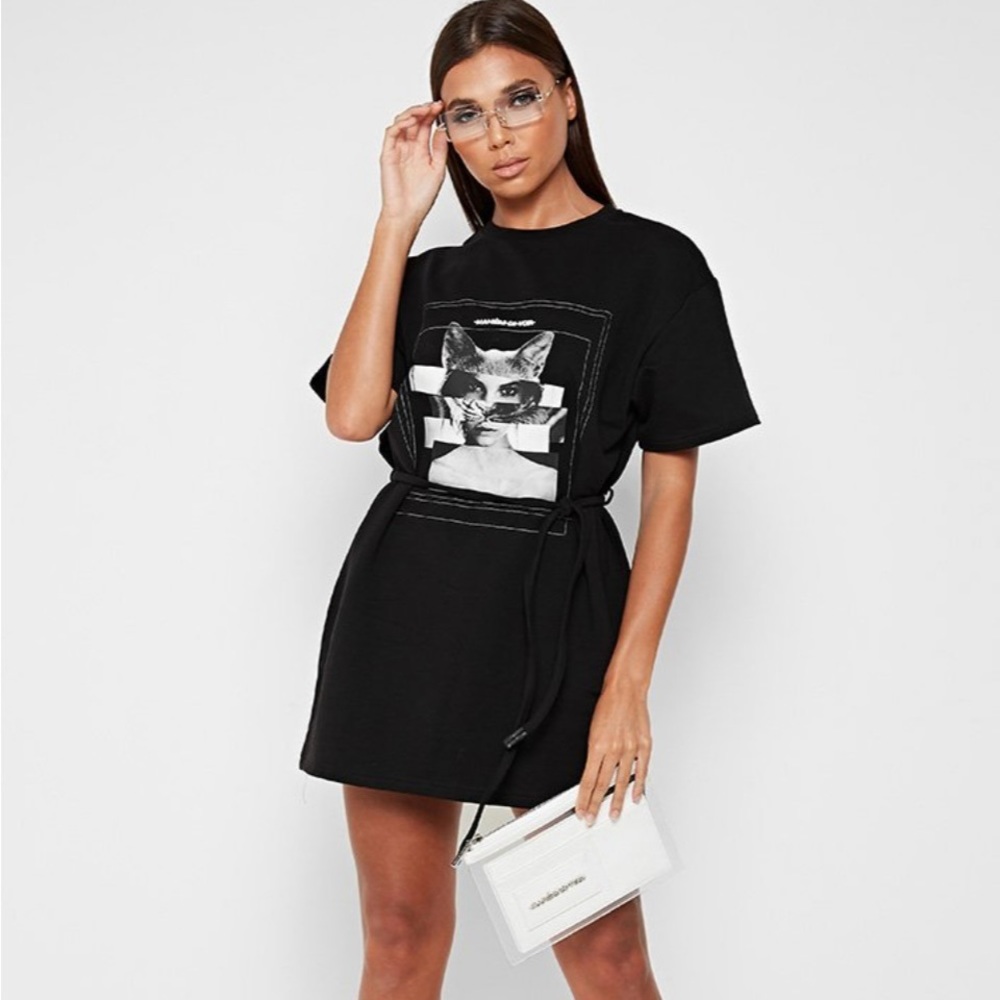 Maniere De Voir Black Graphic T-Shirt Dress